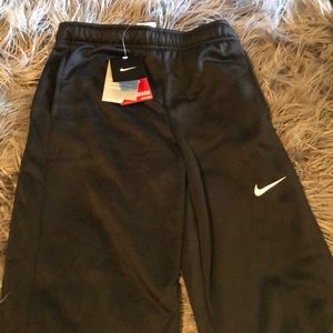 Boys Therma-fit Nike pants